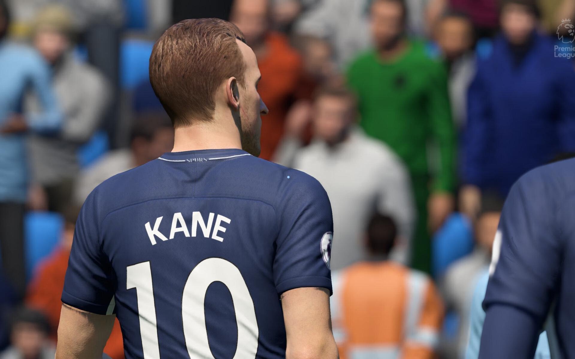 转会专家罗马诺披露，罗马坚持求购齐尔克泽，曼联夏季引援计划或生变