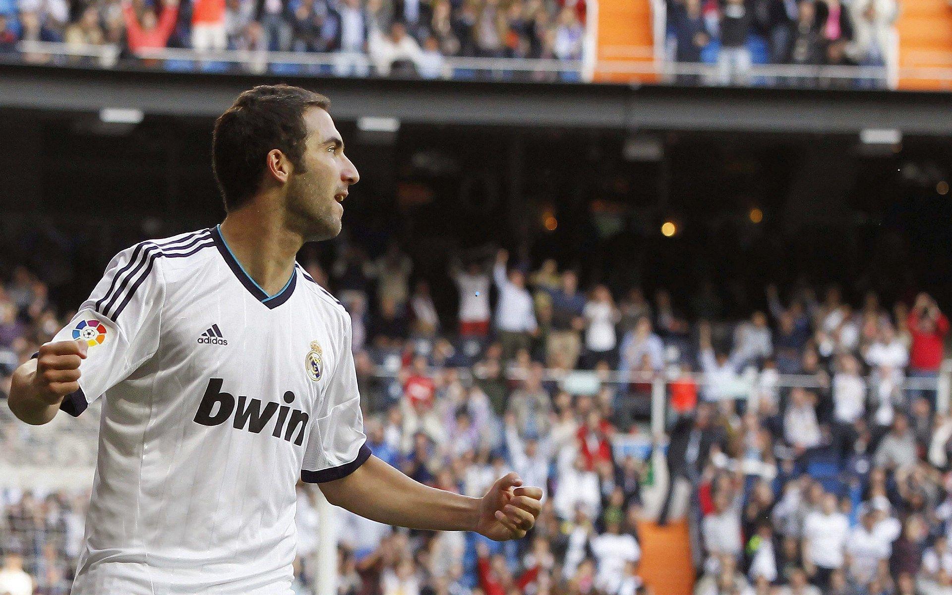 kaiyun：欧洲足坛转会风暴，切尔西、曼城与多特蒙德竞逐天才新星德罗-费尔南德斯