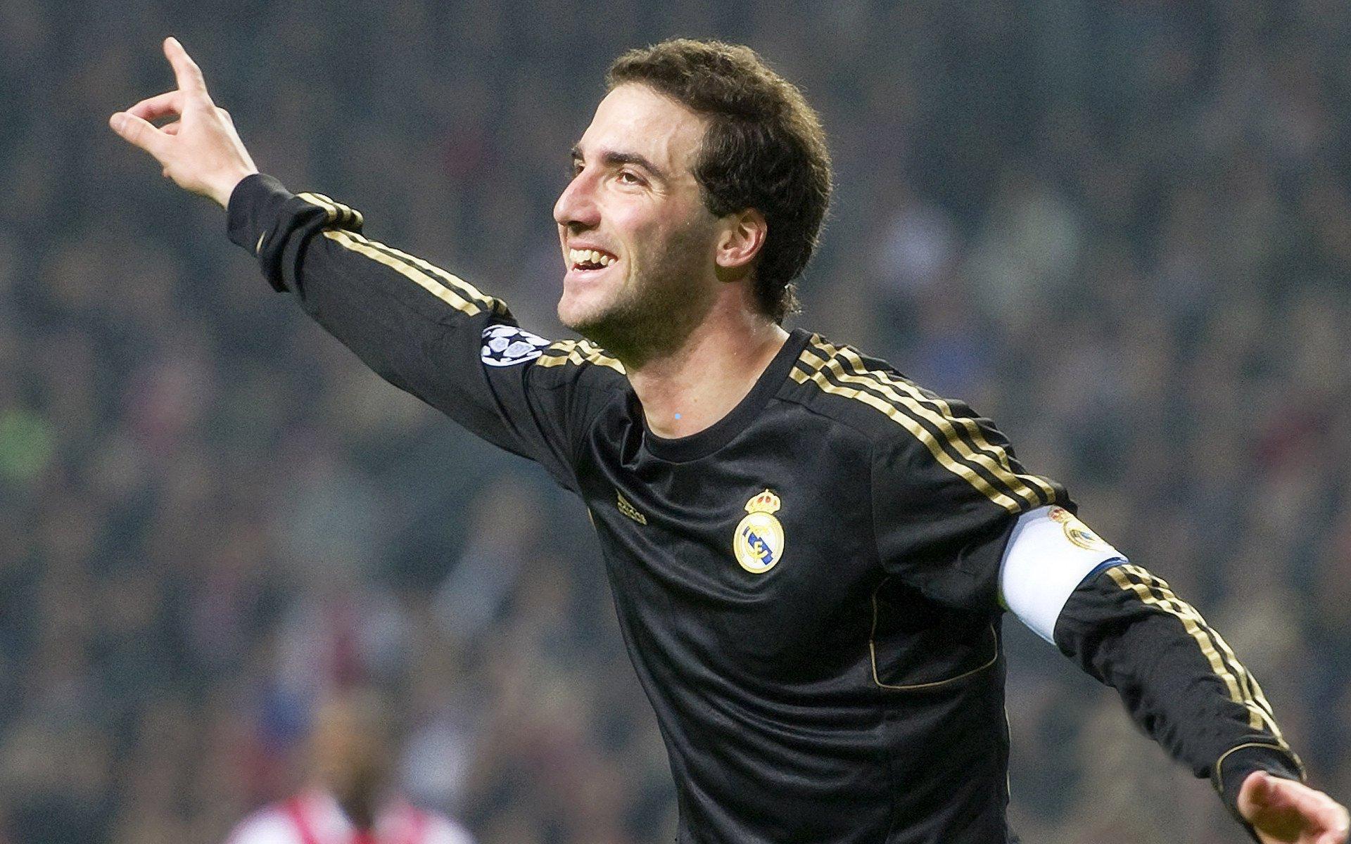 kaiyun：科莫主场对决AC米兰，防守策略铸就比赛精华